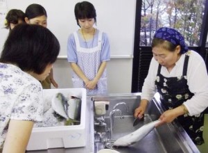 20140703魚のさばき方料理教室02